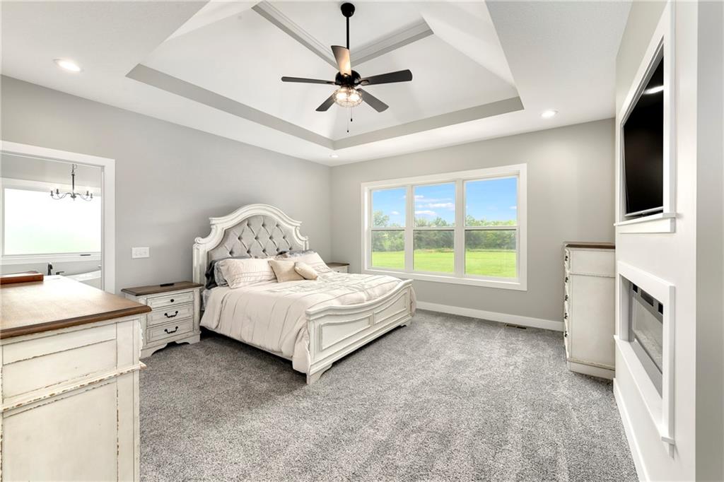 Odessa, Missouri, 64076, United States, 4 Bedrooms Bedrooms, ,4 BathroomsBathrooms,Residential,Active,1914840