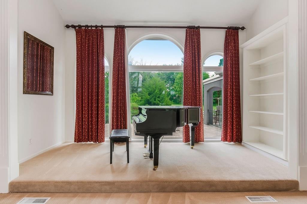 Belton, Missouri, 64012, United States, 4 Bedrooms Bedrooms, ,4 BathroomsBathrooms,Residential,Active,1839446