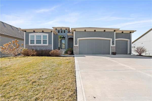 3000 SW ARBORIDGE DR, LEES SUMMIT, MO 64082, photo 1 of 29