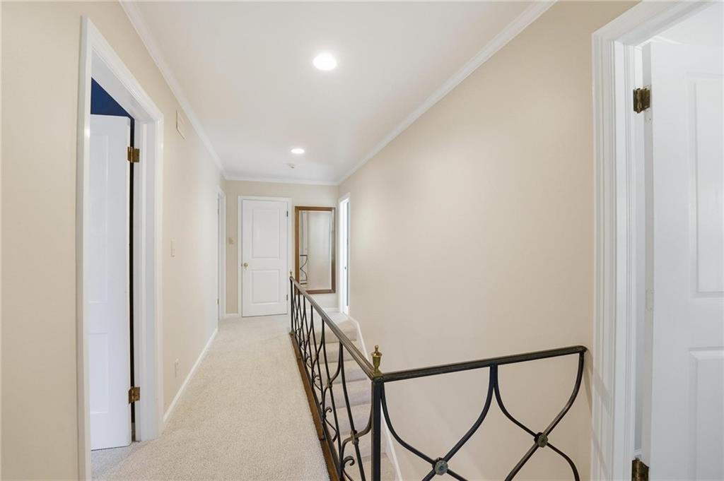 Kansas City, Missouri, 64113, United States, 3 Bedrooms Bedrooms, ,3 BathroomsBathrooms,Residential,Active,1987240