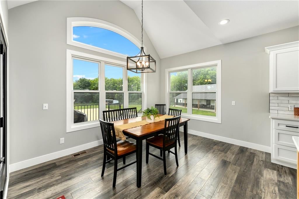 Odessa, Missouri, 64076, United States, 4 Bedrooms Bedrooms, ,4 BathroomsBathrooms,Residential,Active,1914840