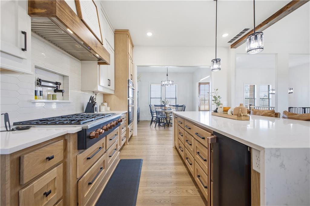 St Joseph, Missouri, 64507, United States, 5 Bedrooms Bedrooms, ,5 BathroomsBathrooms,Residential,Active,2007340