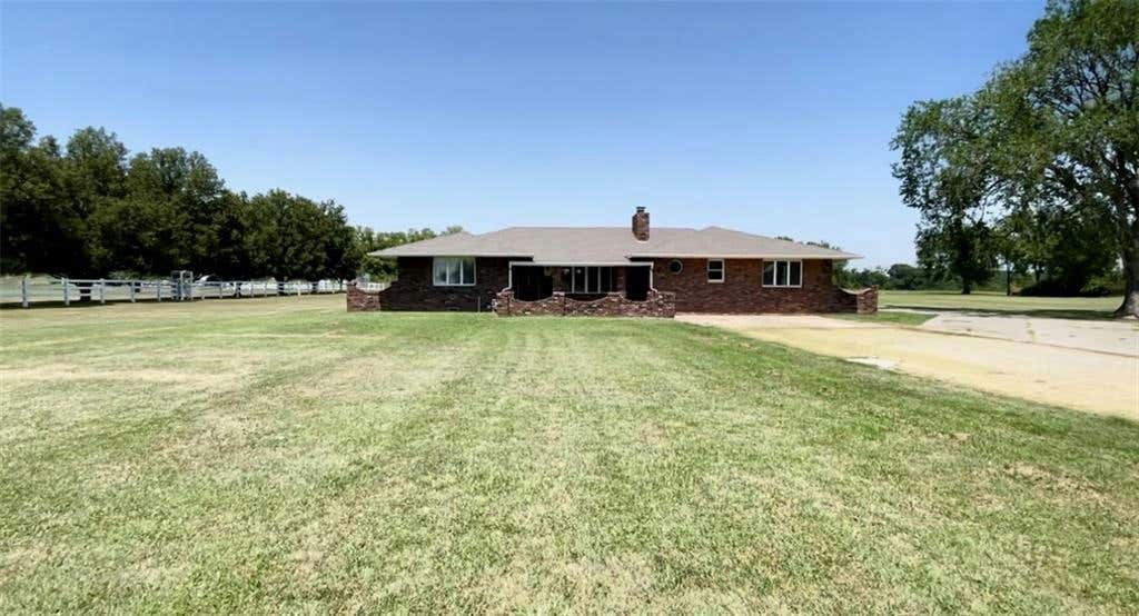 468 E 530TH AVE, PITTSBURG, KS 66762, photo 1 of 20