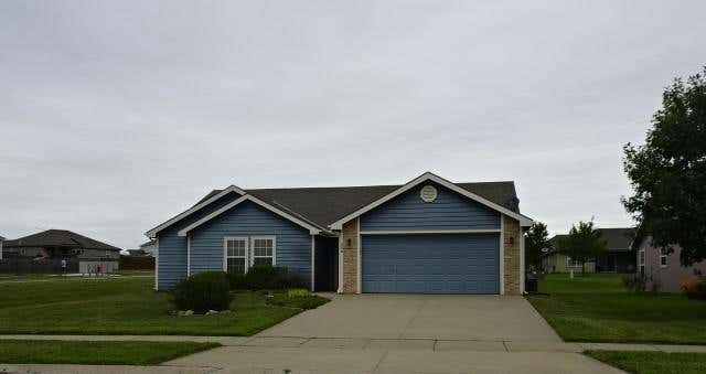 334 W 26TH LN, EUDORA, KS 66025, photo 1 of 20