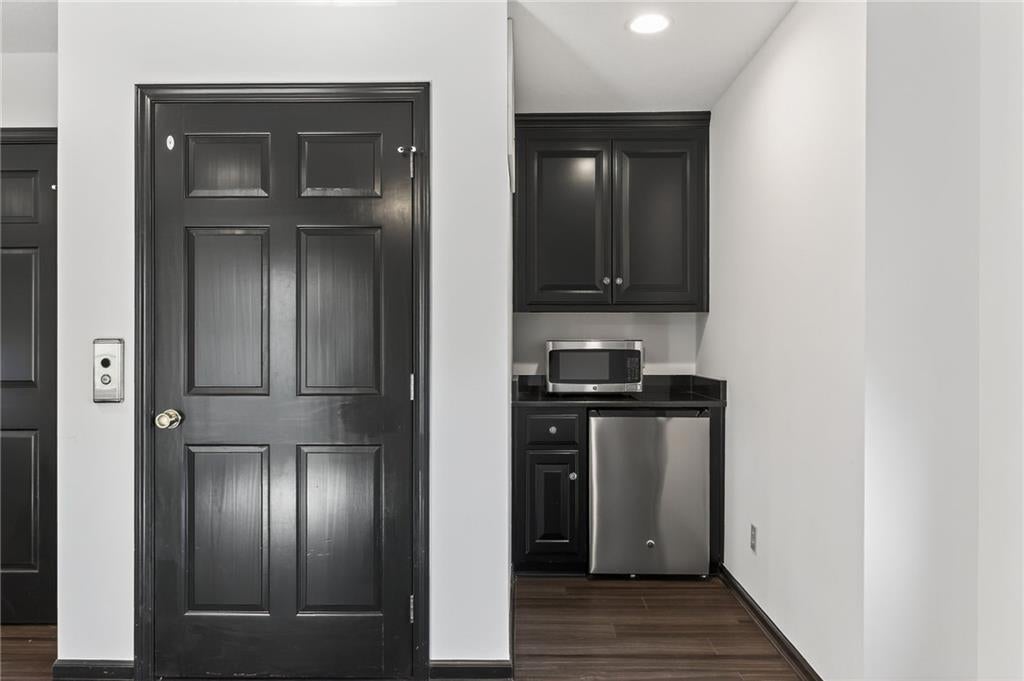 Liberty, Missouri, 64068, United States, 4 Bedrooms Bedrooms, ,7 BathroomsBathrooms,Residential,Active,1987271