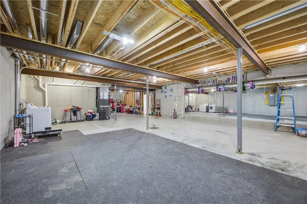 St Joseph, Missouri, 64507, United States, 5 Bedrooms Bedrooms, ,5 BathroomsBathrooms,Residential,Active,2007340