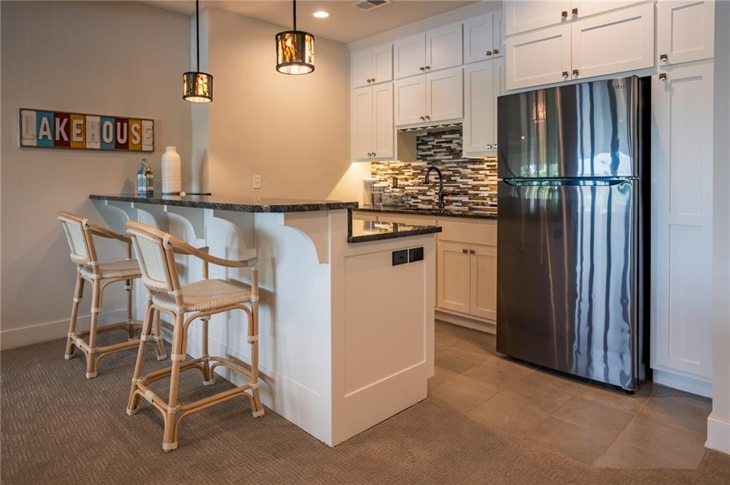 Altamont, Missouri, 64620, United States, 5 Bedrooms Bedrooms, ,5 BathroomsBathrooms,Residential,Active,1880022