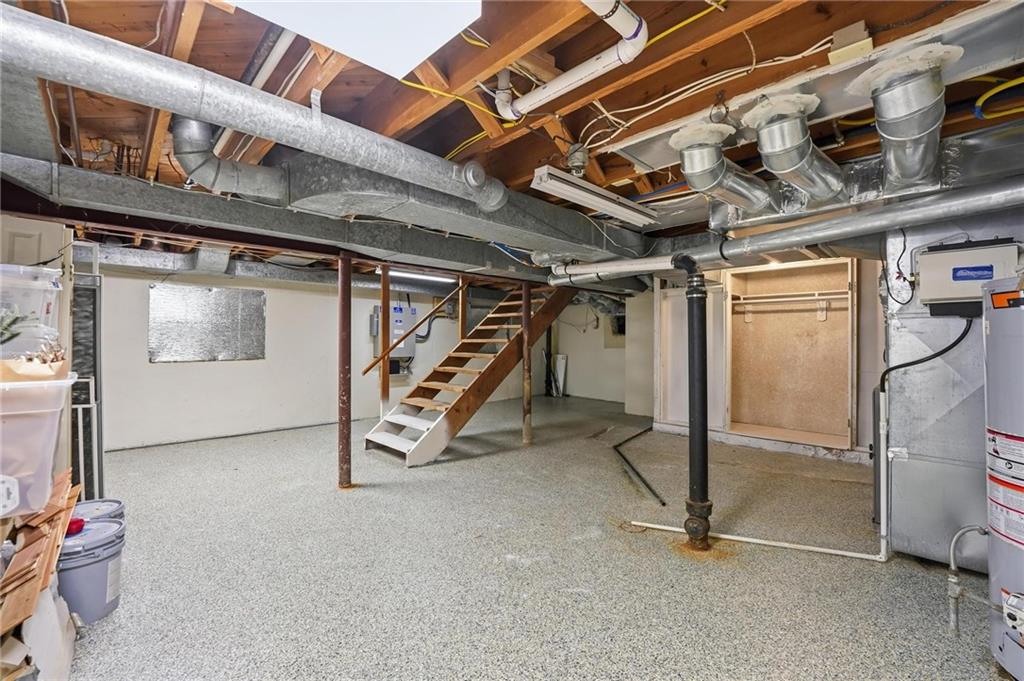 Kansas City, Missouri, 64113, United States, 3 Bedrooms Bedrooms, ,3 BathroomsBathrooms,Residential,Active,1987240