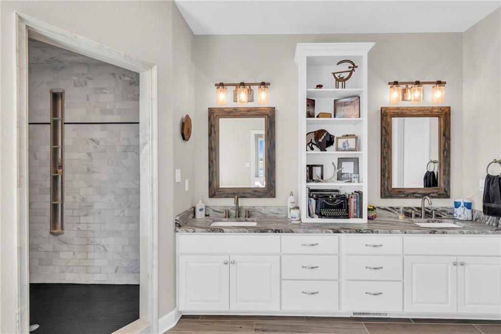 Kidder, Missouri, 64649, United States, ,3 BathroomsBathrooms,Residential,Active,1769974