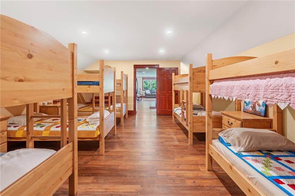 Gallatin, Missouri, 64640, United States, 5 Bedrooms Bedrooms, ,5 BathroomsBathrooms,Residential,Active,1953380