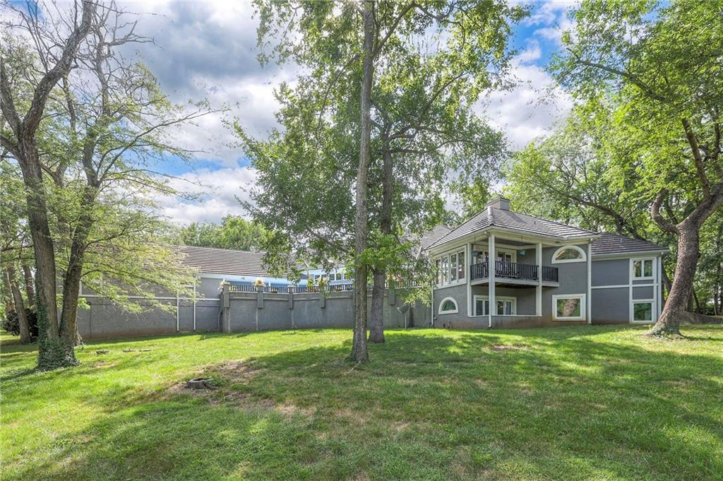 Kansas City, Missouri, 64114, United States, 5 Bedrooms Bedrooms, ,9 BathroomsBathrooms,Residential,Active,1929676
