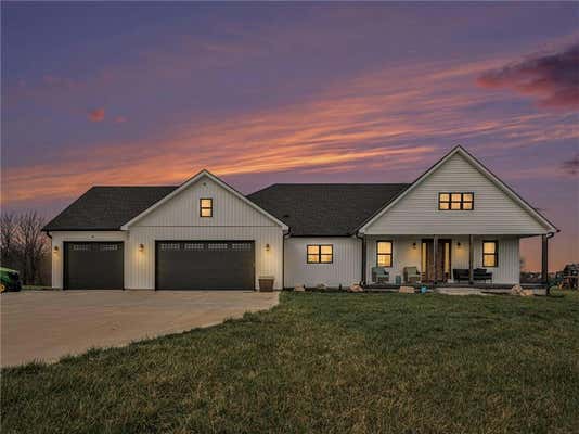 300 NE 144TH ST, SMITHVILLE, MO 64089 - Image 1