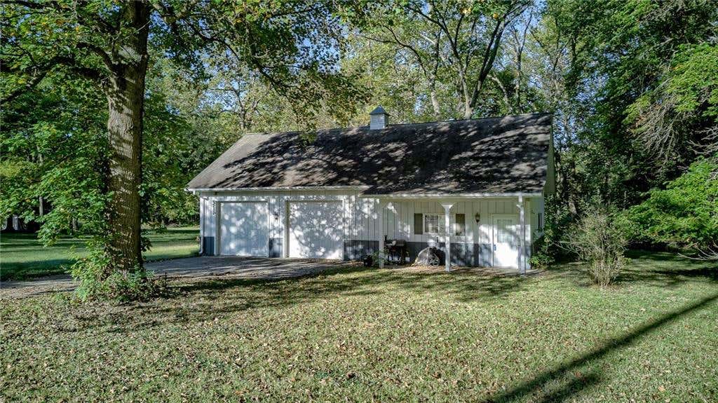 418 N 169 HIGHWAY, SMITHVILLE, MO 64089, photo 1 of 13