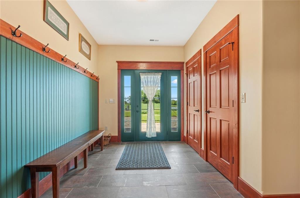 Gallatin, Missouri, 64640, United States, 5 Bedrooms Bedrooms, ,5 BathroomsBathrooms,Residential,Active,1953380