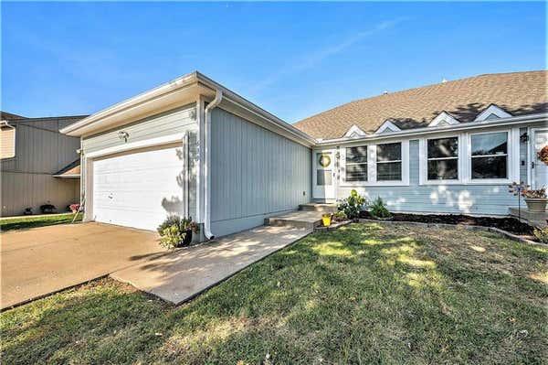 639 NE SWANN CIR, LEES SUMMIT, MO 64086 - Image 1