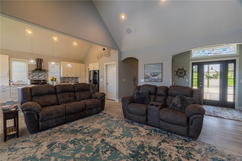 Altamont, Missouri, 64620, United States, 4 Bedrooms Bedrooms, ,4 BathroomsBathrooms,Residential,Active,1774004