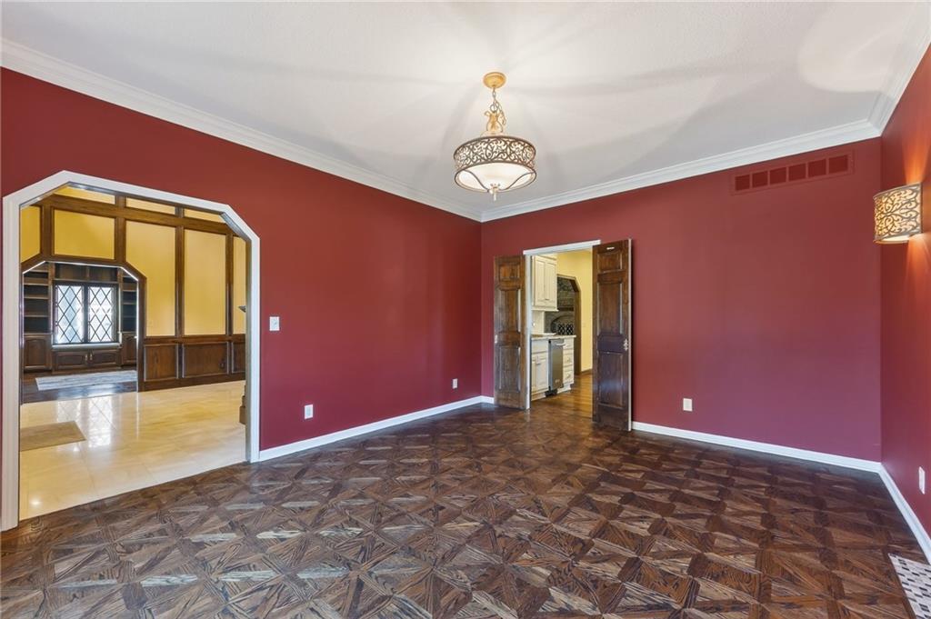 Liberty, Missouri, 64068, United States, 4 Bedrooms Bedrooms, ,7 BathroomsBathrooms,Residential,Active,1987271