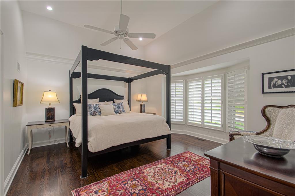 Prairie Village, Kansas, 66208, United States, 4 Bedrooms Bedrooms, ,4 BathroomsBathrooms,Residential,Active,1944109