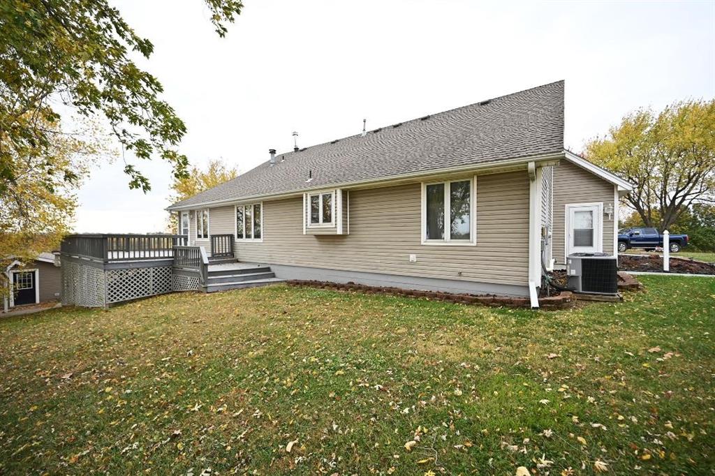 Weston, Missouri, 64098, United States, 4 Bedrooms Bedrooms, ,3 BathroomsBathrooms,Residential,Active,1989765