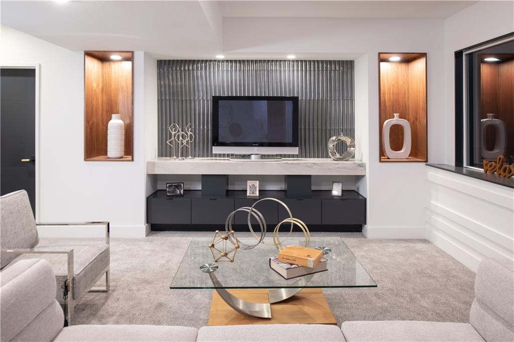 Riverside, Missouri, 64150, United States, ,4 BathroomsBathrooms,Residential,Active,1769962