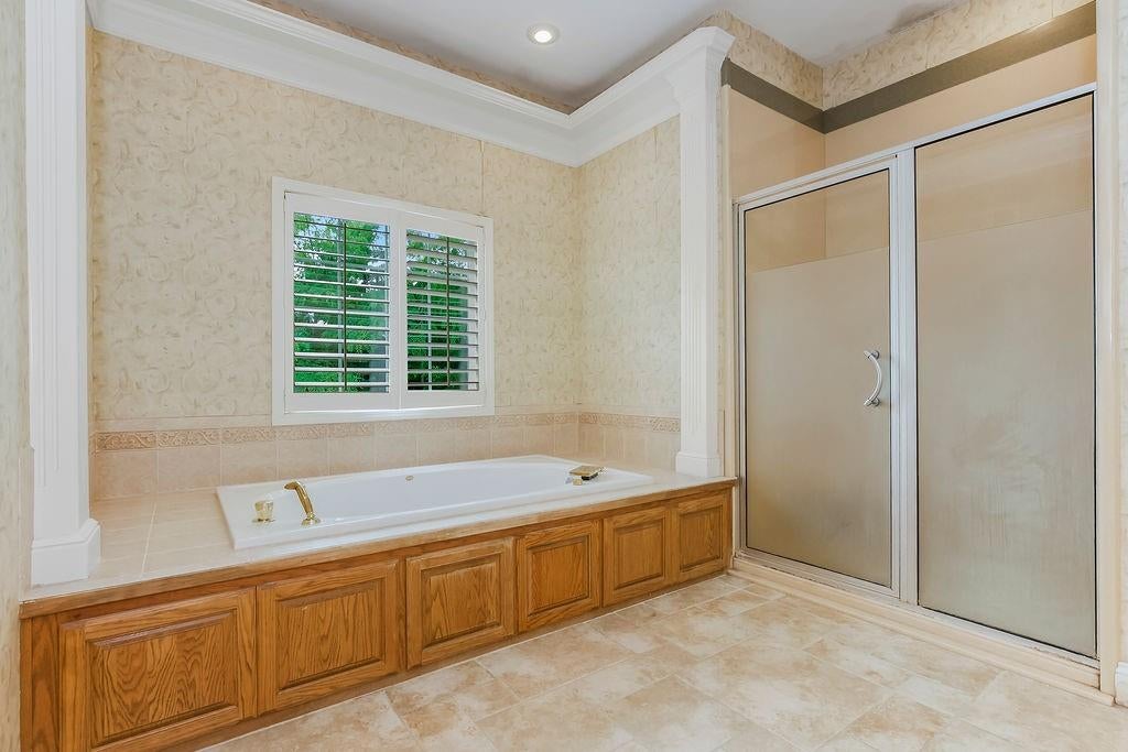 Belton, Missouri, 64012, United States, 4 Bedrooms Bedrooms, ,4 BathroomsBathrooms,Residential,Active,1839446