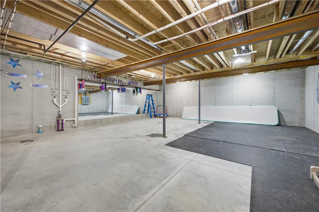 St Joseph, Missouri, 64507, United States, 5 Bedrooms Bedrooms, ,5 BathroomsBathrooms,Residential,Active,2007340