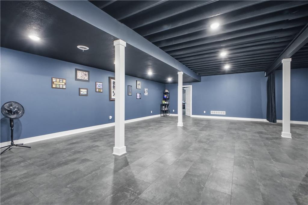 St Joseph, Missouri, 64507, United States, 5 Bedrooms Bedrooms, ,5 BathroomsBathrooms,Residential,Active,2007340