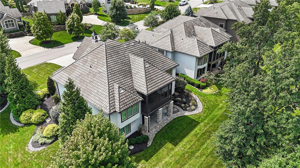 Loch Lloyd, Missouri, 64012, United States, 3 Bedrooms Bedrooms, ,4 BathroomsBathrooms,Residential,Active,1929453