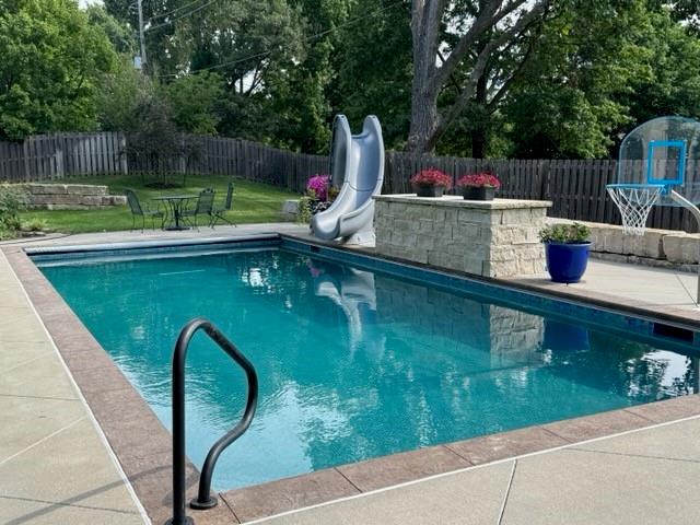 Liberty, Missouri, 64068, United States, 4 Bedrooms Bedrooms, ,7 BathroomsBathrooms,Residential,Active,1987271