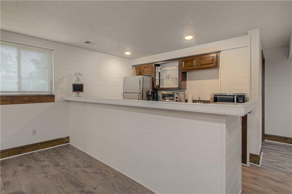 Prairie Village, Kansas, 66208, United States, 4 Bedrooms Bedrooms, ,4 BathroomsBathrooms,Residential,Active,1944109