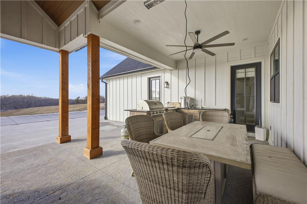 St Joseph, Missouri, 64507, United States, 5 Bedrooms Bedrooms, ,5 BathroomsBathrooms,Residential,Active,2007340