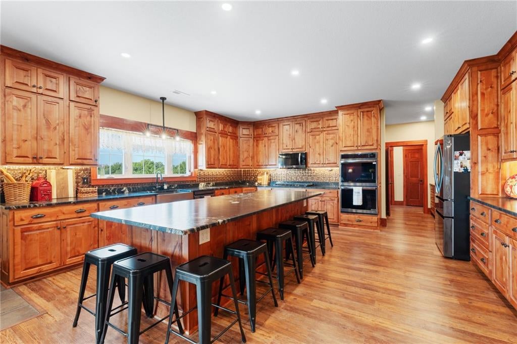 Gallatin, Missouri, 64640, United States, 5 Bedrooms Bedrooms, ,5 BathroomsBathrooms,Residential,Active,1953380