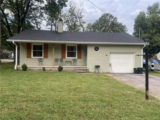 400 N INSTITUTE ST, RICHMOND, MO 64085 - Image 1