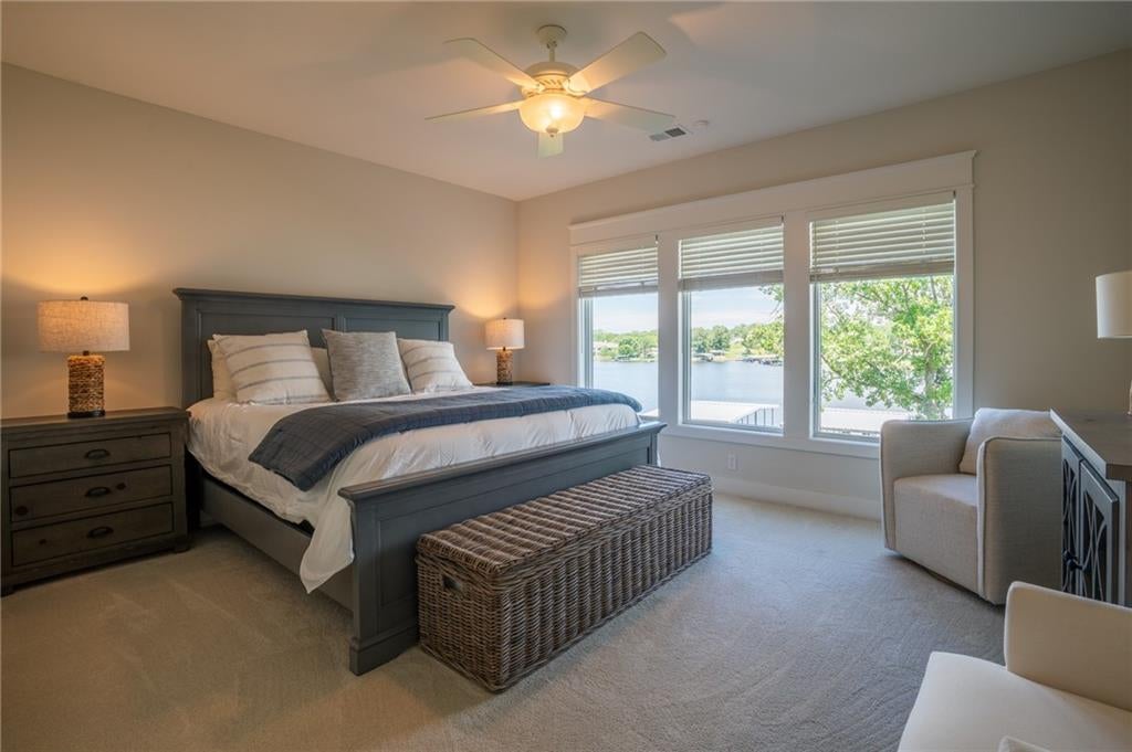 Altamont, Missouri, 64620, United States, 5 Bedrooms Bedrooms, ,5 BathroomsBathrooms,Residential,Active,1880022