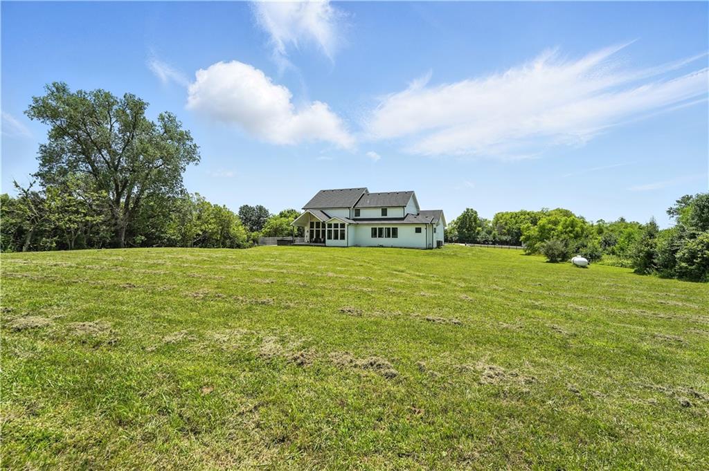 Liberty, Missouri, 64068, United States, 6 Bedrooms Bedrooms, ,5 BathroomsBathrooms,Residential,Active,1922515