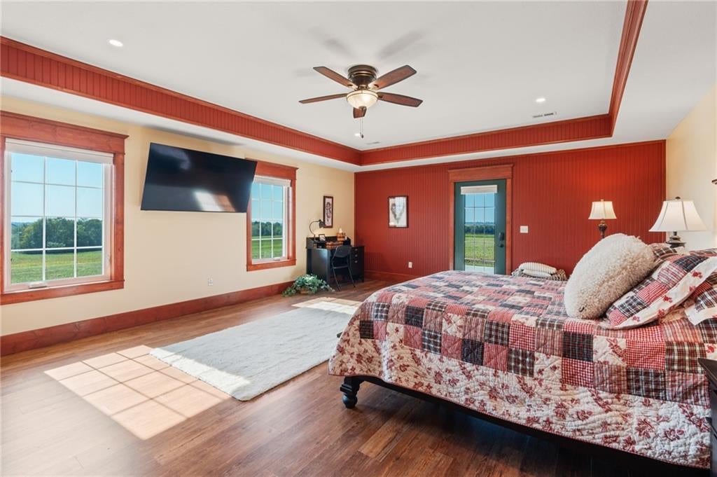 Gallatin, Missouri, 64640, United States, 5 Bedrooms Bedrooms, ,5 BathroomsBathrooms,Residential,Active,1953380