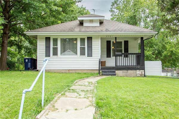 2301 E 81ST ST, KANSAS CITY, MO 64132 - Image 1