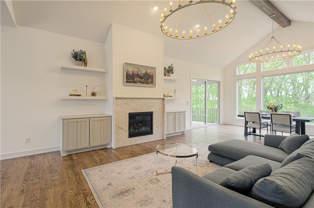Riverside, Missouri, 64150, United States, 5 Bedrooms Bedrooms, ,3 BathroomsBathrooms,Residential,Active,1943775