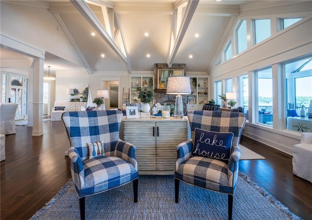 Altamont, Missouri, 64620, United States, 5 Bedrooms Bedrooms, ,5 BathroomsBathrooms,Residential,Active,1880022