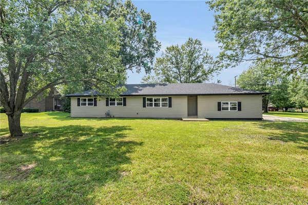 300 E BURDICK ST, HAMILTON, MO 64644 - Image 1