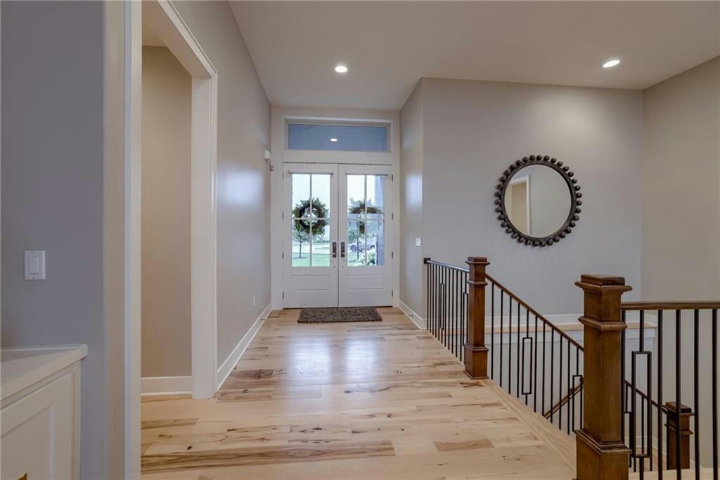 Riverside, Missouri, 64150, United States, 5 Bedrooms Bedrooms, ,5 BathroomsBathrooms,Residential,Active,1710739