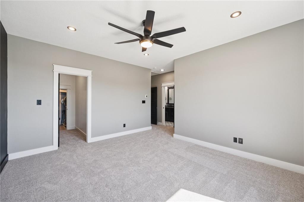 Riverside, Missouri, 64150, United States, 7 Bedrooms Bedrooms, ,6 BathroomsBathrooms,Residential,Active,1960175