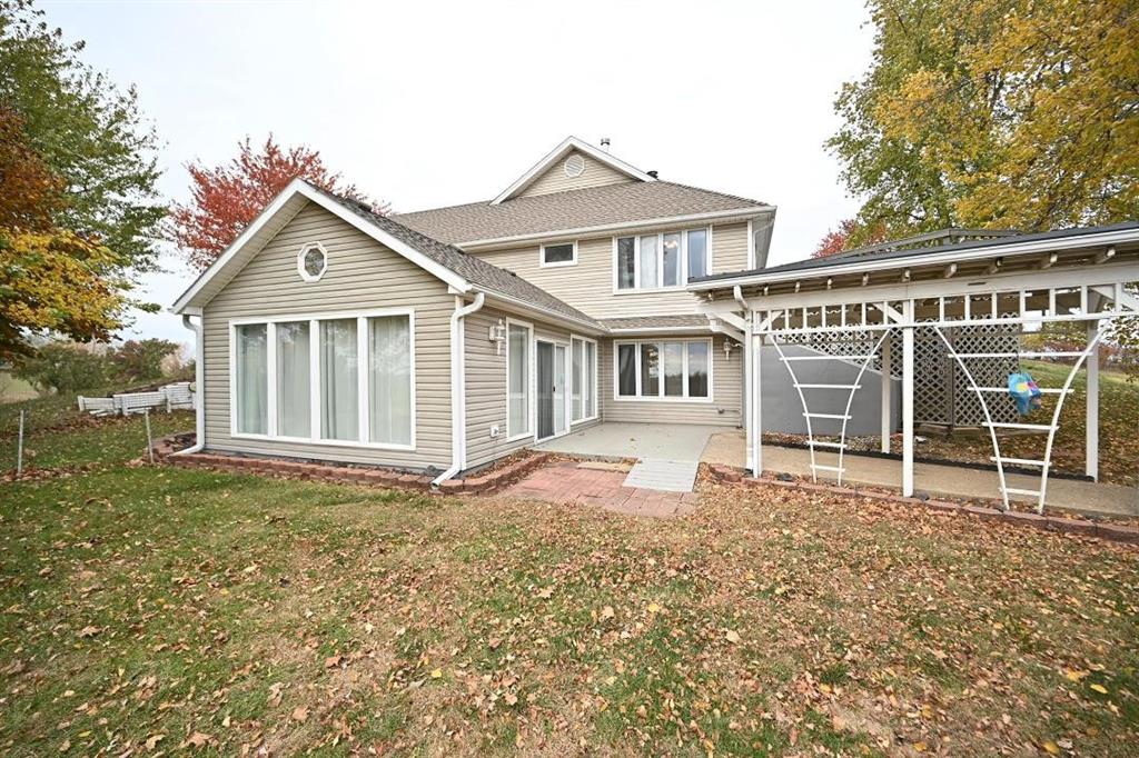 Weston, Missouri, 64098, United States, 4 Bedrooms Bedrooms, ,3 BathroomsBathrooms,Residential,Active,1989765