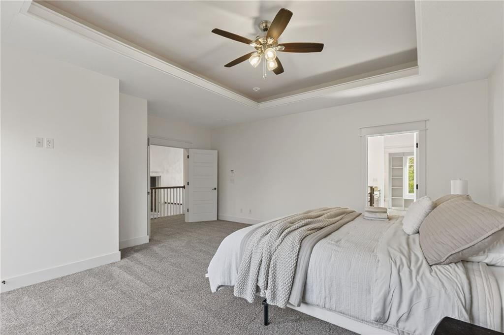 Parkville, Missouri, 64152, United States, 4 Bedrooms Bedrooms, ,5 BathroomsBathrooms,Residential,Active,1987258