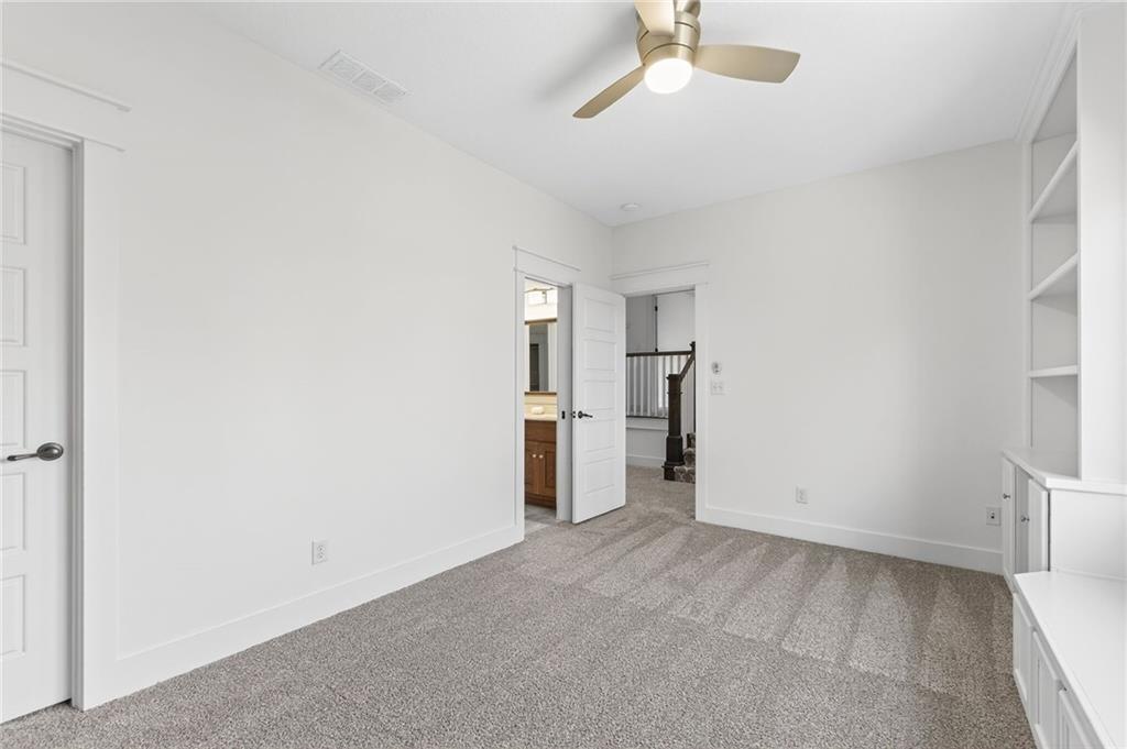 Parkville, Missouri, 64152, United States, 4 Bedrooms Bedrooms, ,5 BathroomsBathrooms,Residential,Active,1987258