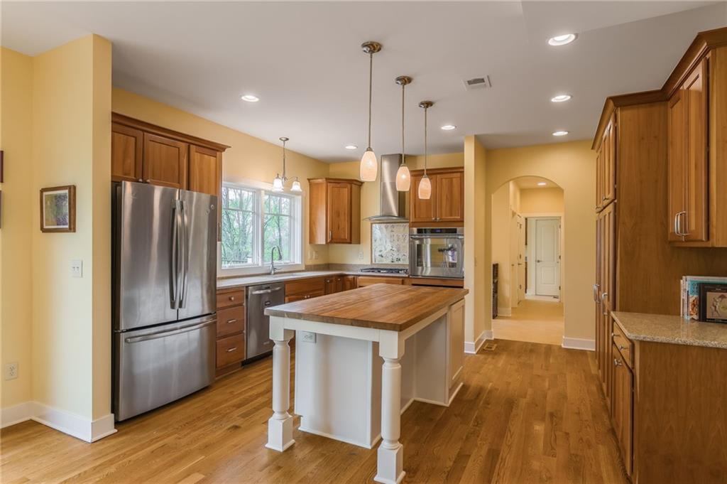 Liberty, Missouri, 64068, United States, ,5 BathroomsBathrooms,Residential,Active,1790254