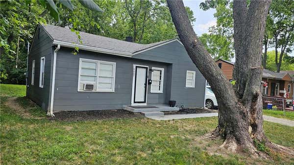 5007 WOODLAND AVE, KANSAS CITY, MO 64110, photo 2 of 20