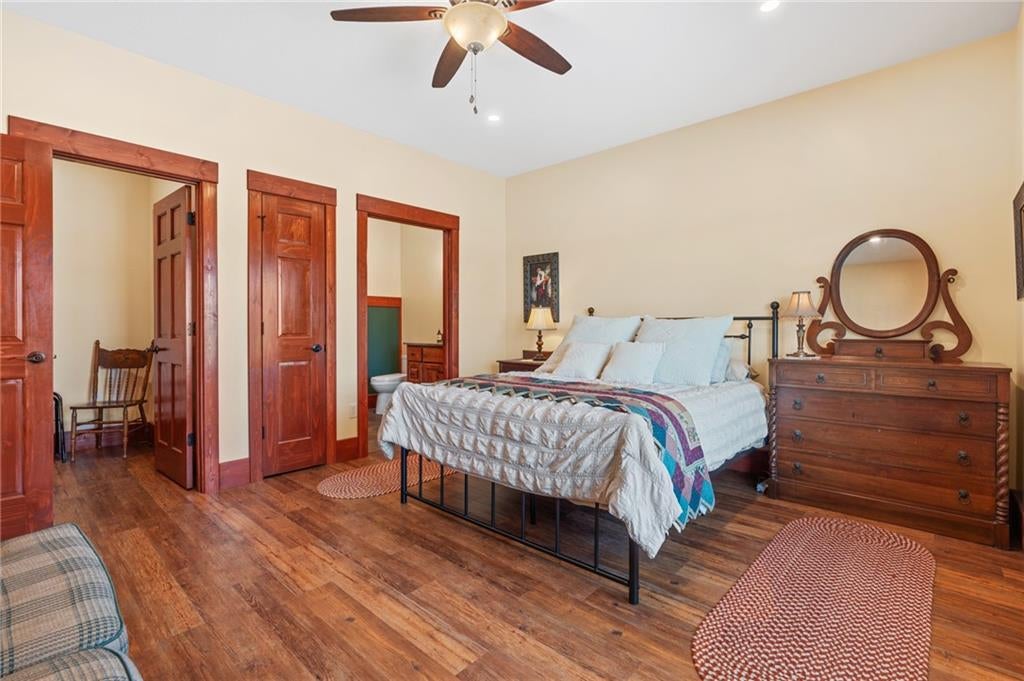 Gallatin, Missouri, 64640, United States, 5 Bedrooms Bedrooms, ,5 BathroomsBathrooms,Residential,Active,1953380