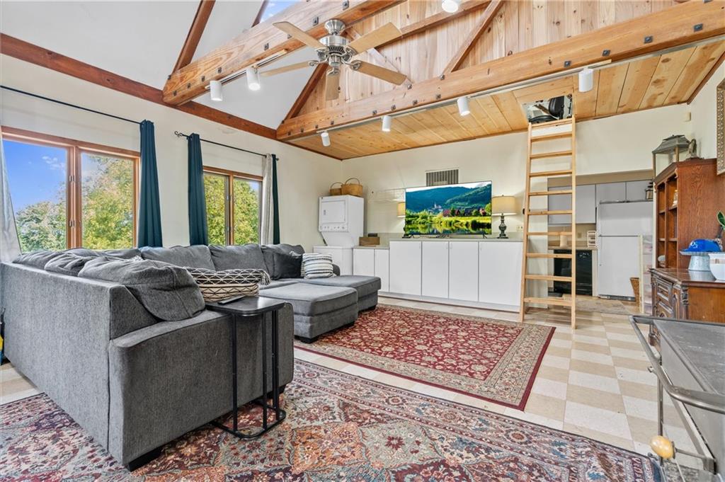 Kearney, Missouri, 64060, United States, 4 Bedrooms Bedrooms, ,5 BathroomsBathrooms,Residential,Active,1963266