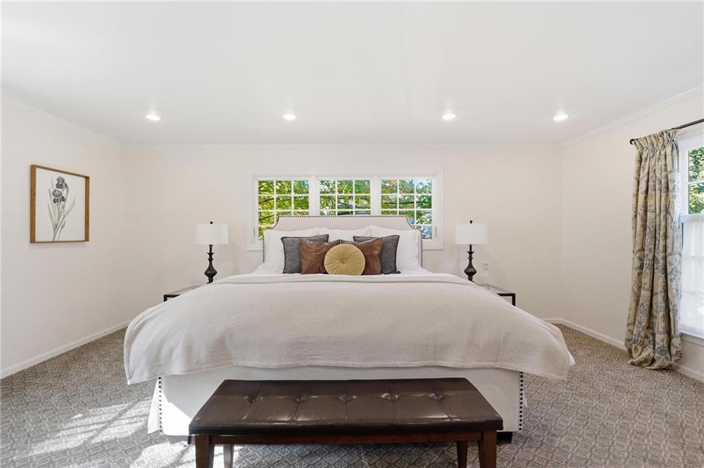 Kansas City, Missouri, 64113, United States, 3 Bedrooms Bedrooms, ,3 BathroomsBathrooms,Residential,Active,1987240